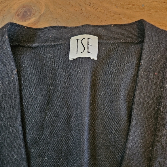 TSE Silk Cashmere Blend Boyfriend Style Cardigan Black Size Medium Quiet Luxury - Picture 2 of 10